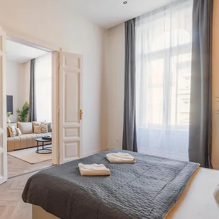 Exclusive 3bedrm Stylish By Prestige Homes Апартаменты *
